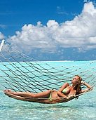 Celebs in Sexy Bikini - Brooklyn Decker