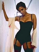 Szexi fekete celebek - Halle Berry