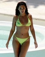 Paparazzi-stalkers-celeb-oops-nude-Beyonce