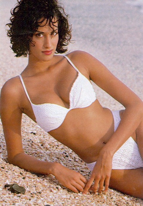 really-nude-celeb-Yasmeen-Ghauri